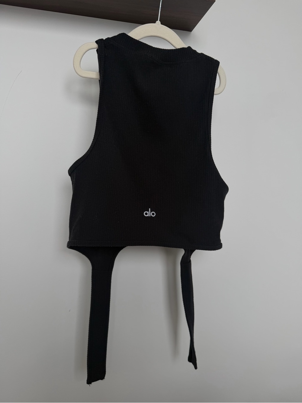 Alo Yoga Rib Flaunt Tank Top - Picture 4 of 5